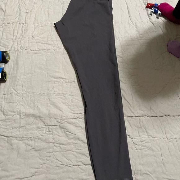 Everlane ReNew Legging - Picture 5 of 7